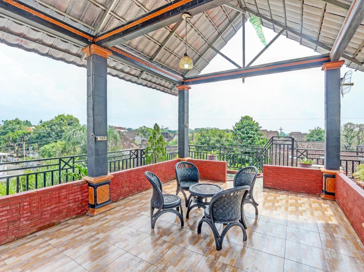 Spot On 91337 Pandu Homestay Klaten Wonogiri Экстерьер фото