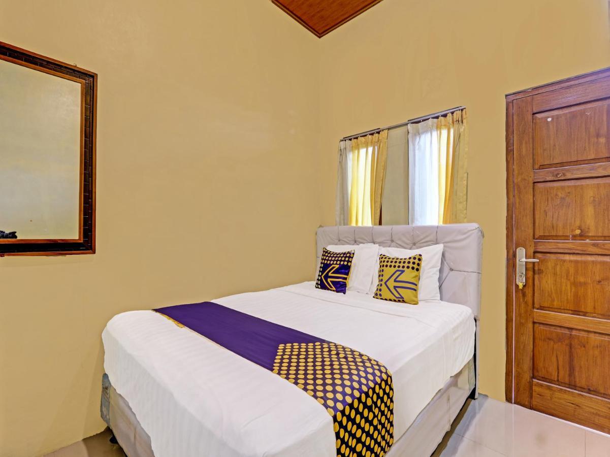 Spot On 91337 Pandu Homestay Klaten Wonogiri Экстерьер фото